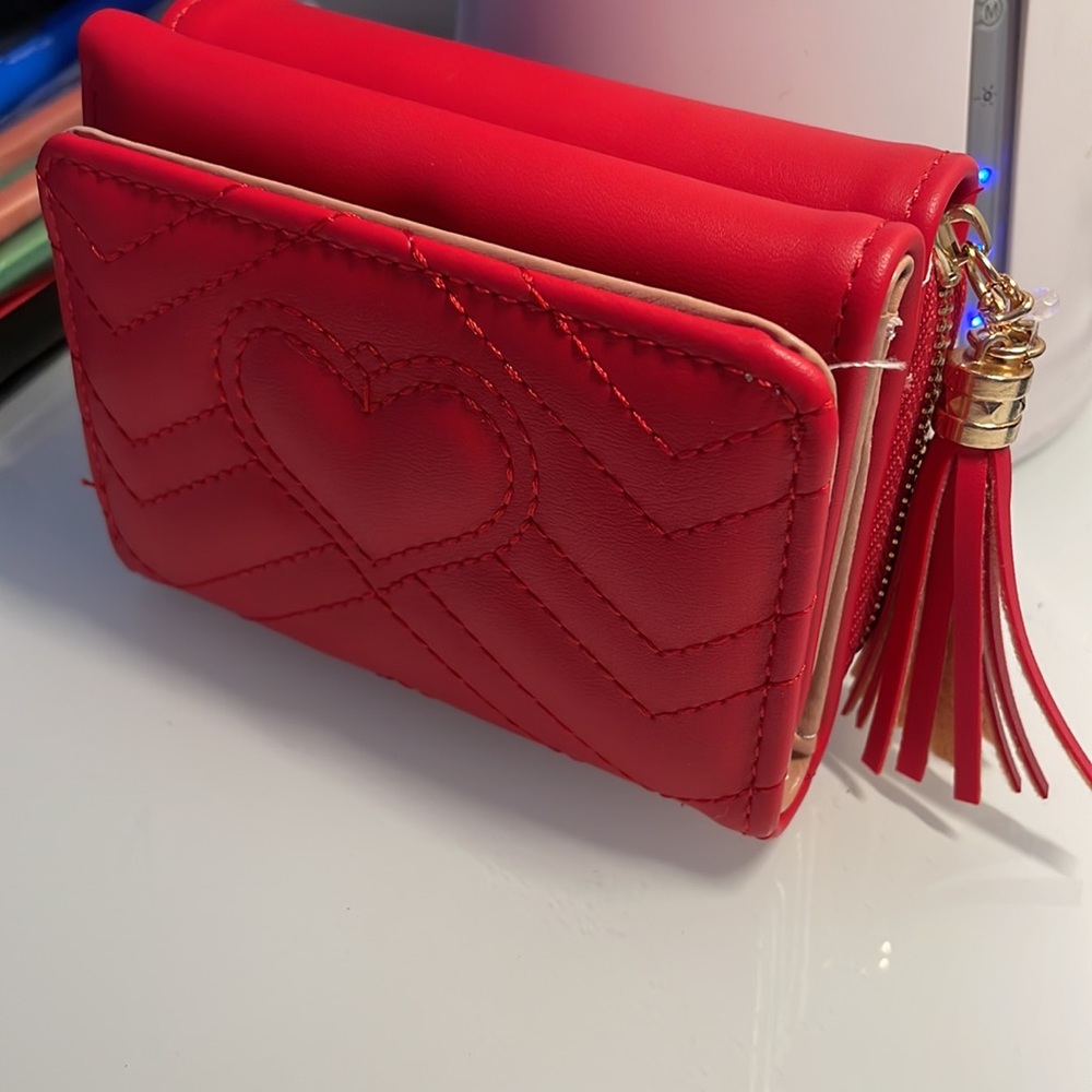 Red wallet - Picture 3 of 7